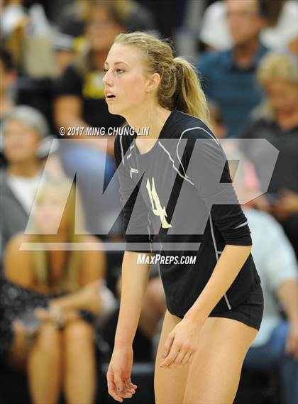 Thumbnail 2 in Esperanza @ Foothill photogallery.