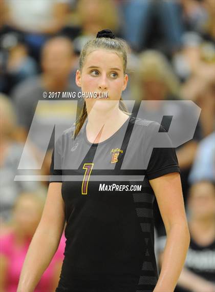 Thumbnail 2 in Esperanza @ Foothill photogallery.
