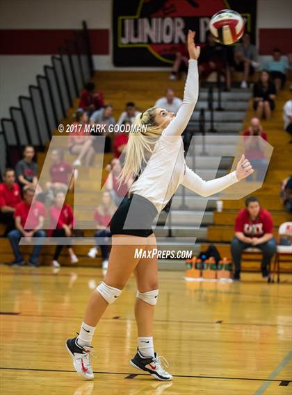 Thumbnail 3 in Seven Lakes @ Katy photogallery.