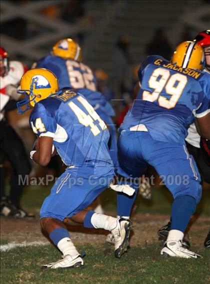 Thumbnail 2 in Verbum Dei vs. Harvard-Westlake photogallery.