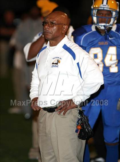 Thumbnail 2 in Verbum Dei vs. Harvard-Westlake photogallery.