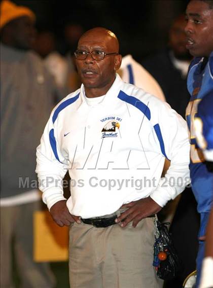 Thumbnail 3 in Verbum Dei vs. Harvard-Westlake photogallery.