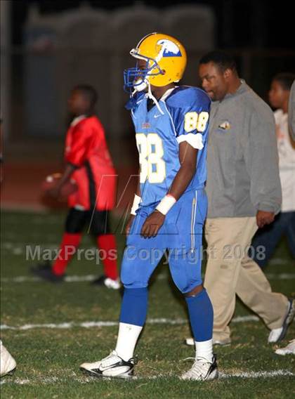 Thumbnail 3 in Verbum Dei vs. Harvard-Westlake photogallery.