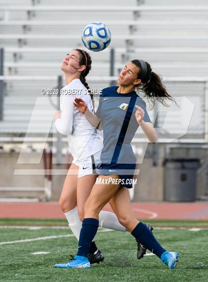 Thumbnail 2 in Oak Ridge vs. Folsom (CIF SJS D1 Final) photogallery.