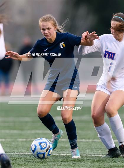 Thumbnail 3 in Oak Ridge vs. Folsom (CIF SJS D1 Final) photogallery.