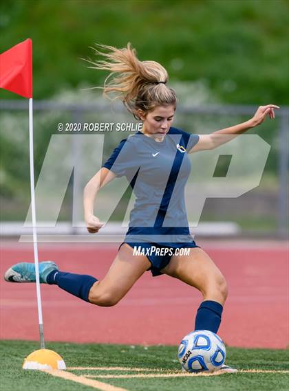 Thumbnail 3 in Oak Ridge vs. Folsom (CIF SJS D1 Final) photogallery.