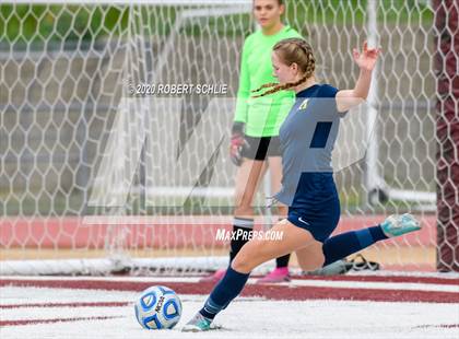 Thumbnail 2 in Oak Ridge vs. Folsom (CIF SJS D1 Final) photogallery.