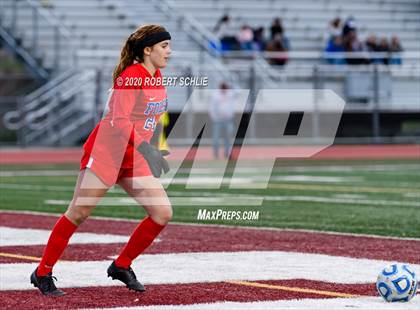 Thumbnail 1 in Oak Ridge vs. Folsom (CIF SJS D1 Final) photogallery.