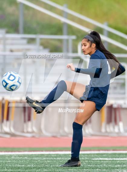 Thumbnail 3 in Oak Ridge vs. Folsom (CIF SJS D1 Final) photogallery.