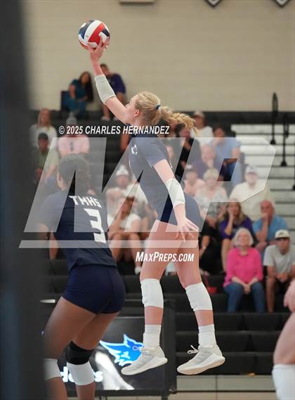 Thumbnail 1 in Tomball Memorial @ College Station photogallery.