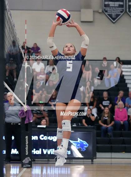Thumbnail 3 in Tomball Memorial @ College Station photogallery.