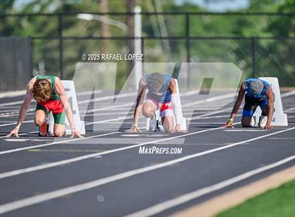 Thumbnail 3 in UIL 6A Track & Field Area 13&14 (300M Hurdles) photogallery.