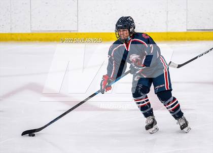 Thumbnail 2 in Central Catholic vs Wayland/Weston photogallery.