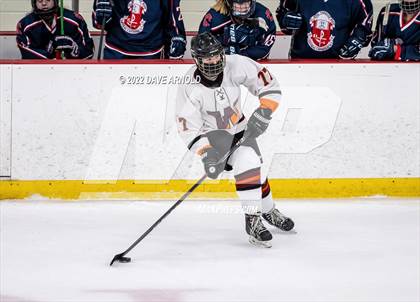 Thumbnail 1 in Central Catholic vs Wayland/Weston photogallery.