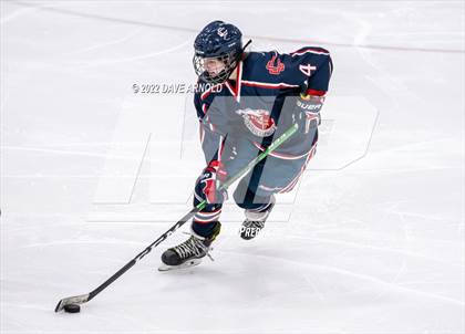 Thumbnail 1 in Central Catholic vs Wayland/Weston photogallery.