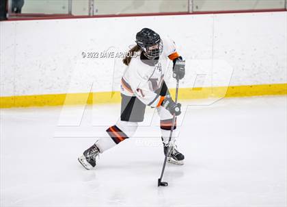 Thumbnail 1 in Central Catholic vs Wayland/Weston photogallery.