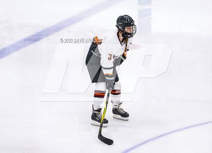 Thumbnail 1 in Central Catholic vs Wayland/Weston photogallery.