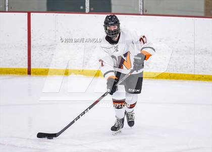 Thumbnail 2 in Central Catholic vs Wayland/Weston photogallery.