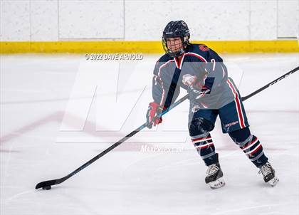 Thumbnail 3 in Central Catholic vs Wayland/Weston photogallery.