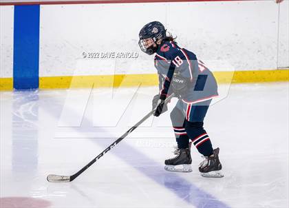 Thumbnail 1 in Central Catholic vs Wayland/Weston photogallery.