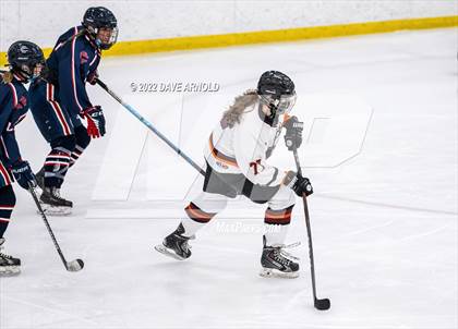 Thumbnail 1 in Central Catholic vs Wayland/Weston photogallery.