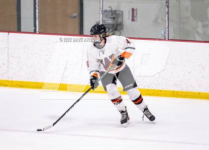 Thumbnail 1 in Central Catholic vs Wayland/Weston photogallery.