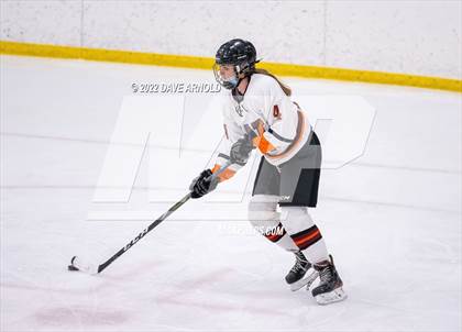 Thumbnail 1 in Central Catholic vs Wayland/Weston photogallery.