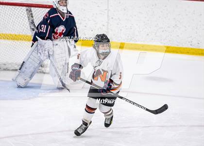 Thumbnail 1 in Central Catholic vs Wayland/Weston photogallery.