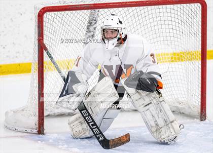 Thumbnail 1 in Central Catholic vs Wayland/Weston photogallery.