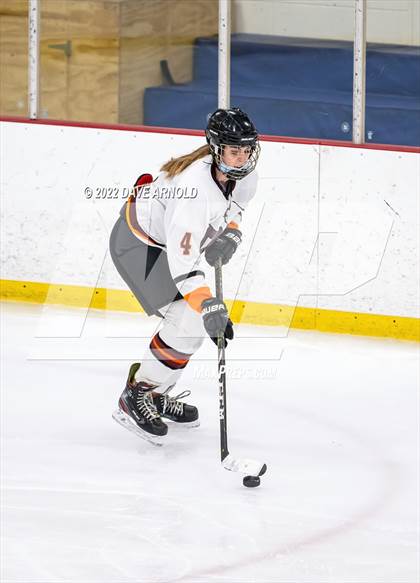 Thumbnail 3 in Central Catholic vs Wayland/Weston photogallery.