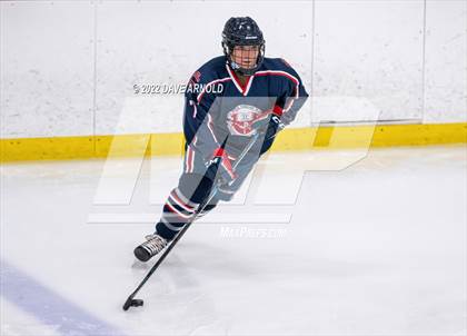 Thumbnail 2 in Central Catholic vs Wayland/Weston photogallery.