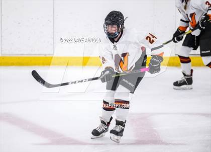 Thumbnail 2 in Central Catholic vs Wayland/Weston photogallery.