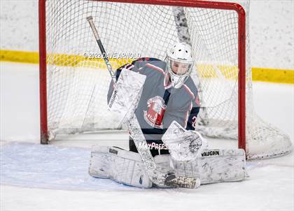 Thumbnail 1 in Central Catholic vs Wayland/Weston photogallery.