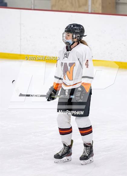 Thumbnail 2 in Central Catholic vs Wayland/Weston photogallery.