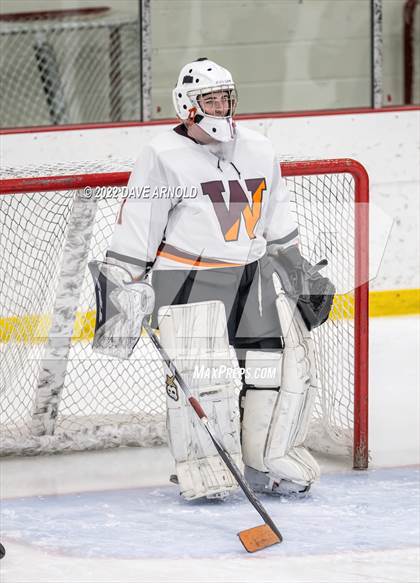 Thumbnail 1 in Central Catholic vs Wayland/Weston photogallery.
