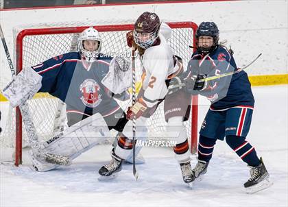 Thumbnail 3 in Central Catholic vs Wayland/Weston photogallery.