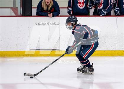 Thumbnail 1 in Central Catholic vs Wayland/Weston photogallery.