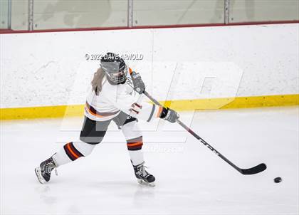 Thumbnail 2 in Central Catholic vs Wayland/Weston photogallery.