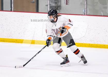 Thumbnail 2 in Central Catholic vs Wayland/Weston photogallery.