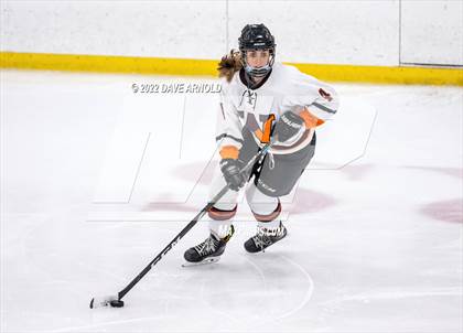 Thumbnail 2 in Central Catholic vs Wayland/Weston photogallery.