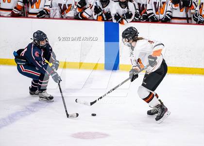 Thumbnail 1 in Central Catholic vs Wayland/Weston photogallery.