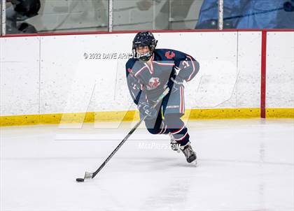 Thumbnail 1 in Central Catholic vs Wayland/Weston photogallery.