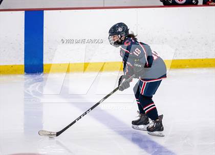 Thumbnail 3 in Central Catholic vs Wayland/Weston photogallery.