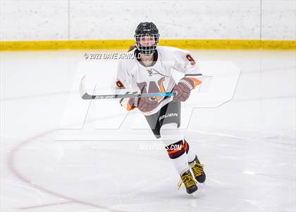 Thumbnail 1 in Central Catholic vs Wayland/Weston photogallery.