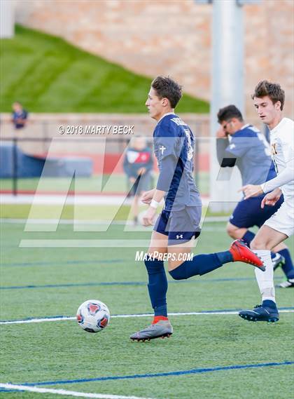 Thumbnail 3 in Vianney @ Helias photogallery.