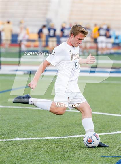 Thumbnail 1 in Vianney @ Helias photogallery.