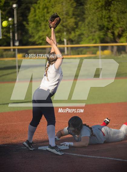 Thumbnail 2 in Hillsboro @ Wilsonville photogallery.