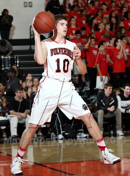 Thumbnail 2 in Loyola @ Harvard-Westlake photogallery.