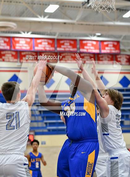 Thumbnail 2 in La Vega vs. Georgetown (Midway MT Rice Tournament) photogallery.