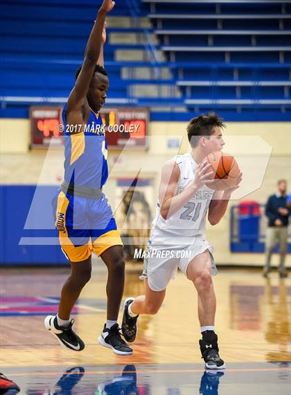 Thumbnail 1 in La Vega vs. Georgetown (Midway MT Rice Tournament) photogallery.
